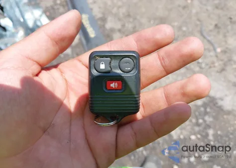 2005 Ford Escape Xlt из США, поврежденный, VIN 1FMYU93155KA00227